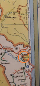 صورة مقرية للجزء المذكور من الطريق .