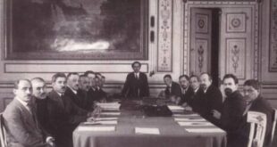 صحيفة “جمهورية أرمينيا” اليومية: قوة الحق أم حق القوة؟